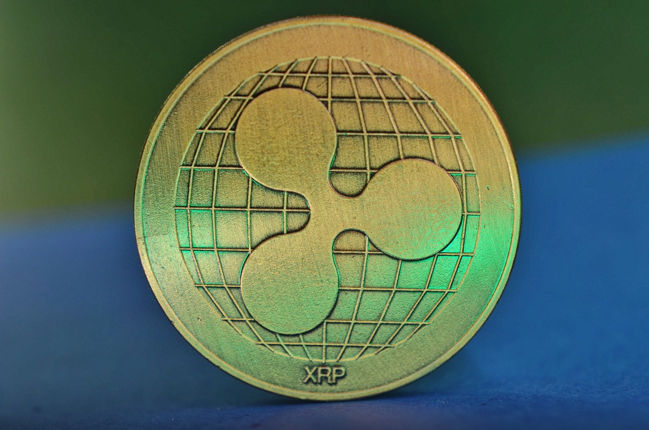 XRP Struggles Amid Market Downturn, While Ethereum Flaunts Strength Above $3,000